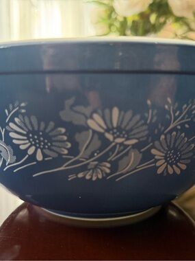 Pyrex Blue Mixing Bowl with White Floral Pattern